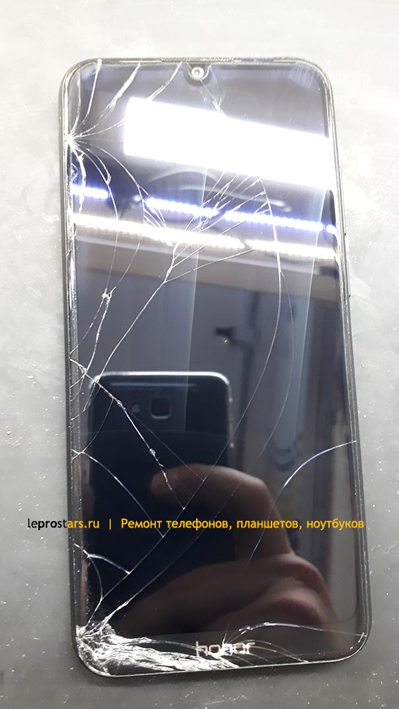 Разбился экран телефона: как можно его починить