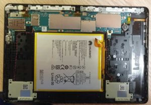 Фотография планшета Huawei MediaPad T5 (AGS2-L09) вид после открытия задней крышки